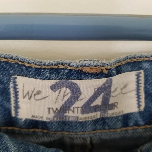 free People We The Free Hallie Distressed Denim Mini Skirt size 24 - Picture 8 of 8